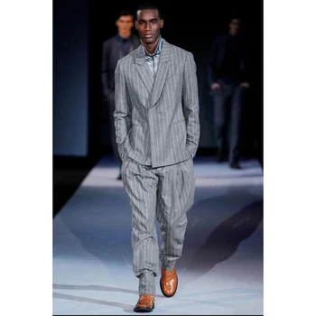 אופנה חליפות גברים שיק אנגליה סגנון דש Slim Fit זכר חליפה יוקרתית מזדמן לחלק 2 פסים אנכיים ז ' קט ומכנסיים - התמונה 2  